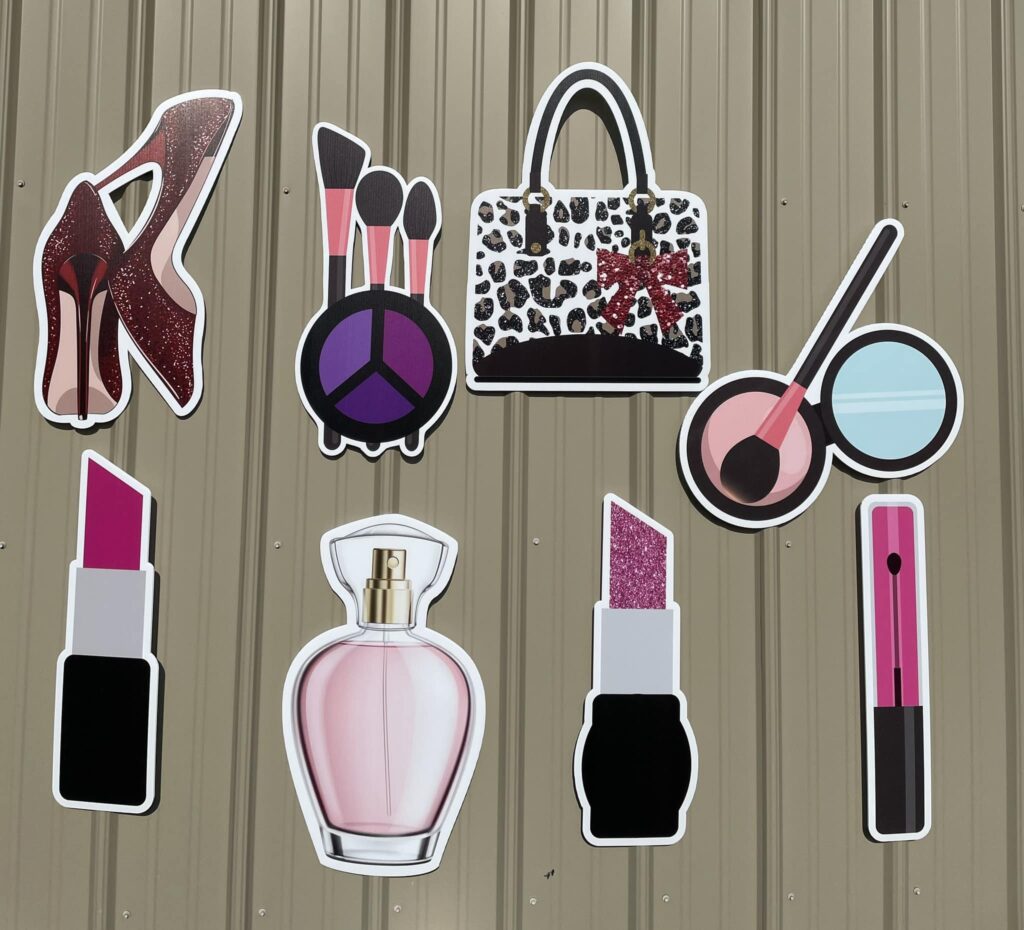 Lip Stick, Shoes, Purse, Makeup, Mirror, Perfume. Themes